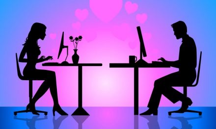 10 Reasons to Use Online Dating Sites